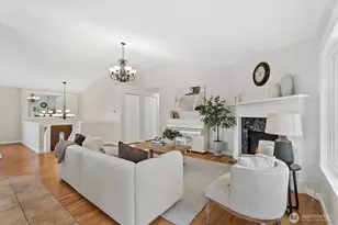 2431 110th Dr SE, Lake Stevens, WA 98258 - Photo 3