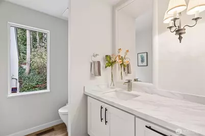 1220 80th Place NE, Medina, WA 98039 - Photo 29