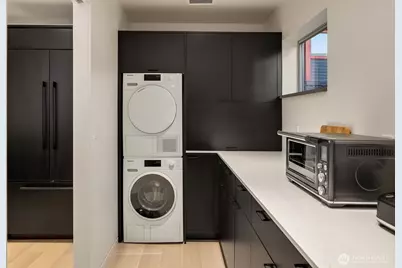 2241 Fairview Avenue E #B, Seattle, WA 98102 - Photo 15