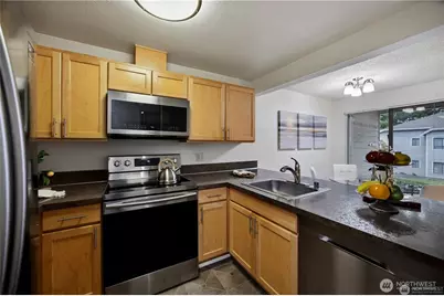 12515 NE 116th Street #B11, Kirkland, WA 98034 - Photo 19