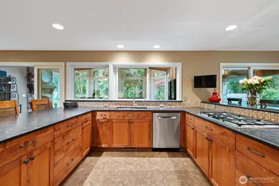 21917 NE 28th Street, Camas, WA 98607 - Photo 7