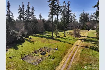 3858 Resort Road, Greenbank, WA 98253 - Photo 37
