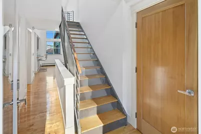 8770 Sand Point Way NE, Seattle, WA 98115 - Photo 31