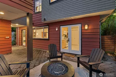 8770 Sand Point Way NE, Seattle, WA 98115 - Photo 19