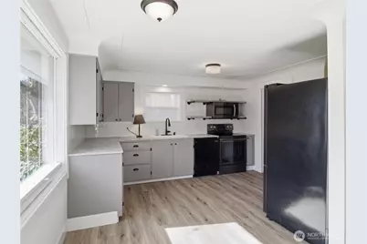 2016 Dickinson Avenue NW, Olympia, WA 98502 - Photo 11