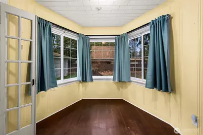 12027 10th Avenue S, Seattle, WA 98168 - Photo 9