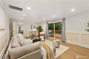 18505 NE 26th St, Redmond, WA 98052 - Photo 17