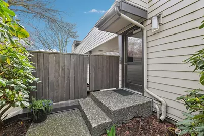 2219 14th Avenue W #304, Seattle, WA 98119 - Photo 27