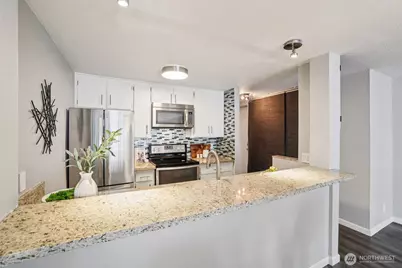 2219 14th Avenue W #304, Seattle, WA 98119 - Photo 11