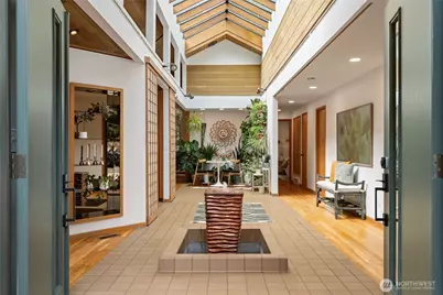 4851 88th Place SE, Mercer Island, WA 98040 - Photo 3