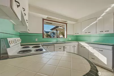 3232 Maringo Road SE, Olympia, WA 98501 - Photo 11