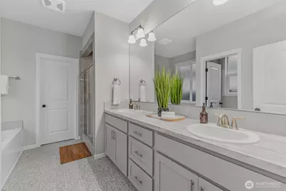 10215 NE 104th Street, Vancouver, WA 98662 - Photo 15