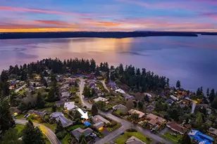 16705 27th Ave SW, Burien, WA 98166 - Photo 1