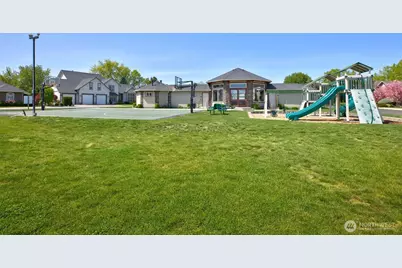 2205 S 88th Avenue, Yakima, WA 98903 - Photo 37