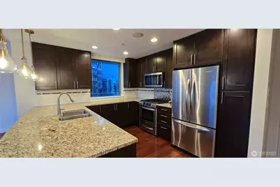 10650 NE 9th Place #1820, Bellevue, WA 98004 - Photo 9