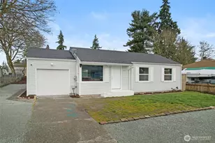 817 114th St S, Tacoma, WA 98444 - Photo 3