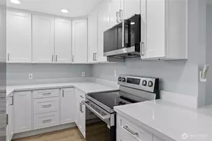 817 114th St S, Tacoma, WA 98444 - Photo 7