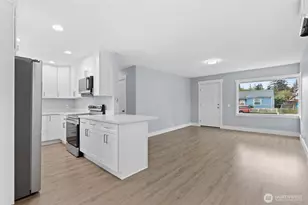 817 114th St S, Tacoma, WA 98444 - Photo 5