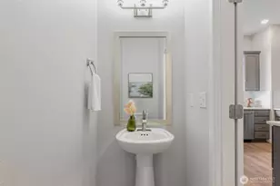 8321 NE 176th Ct, Kenmore, WA 98028 - Photo 11