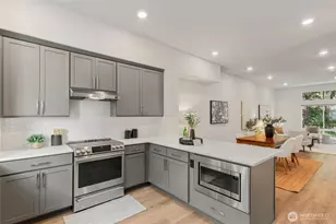 8321 NE 176th Ct, Kenmore, WA 98028 - Photo 9