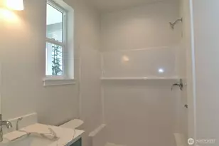 1138 Whidbey St, Bellingham, WA 98229 - Photo 5