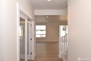 1138 Whidbey St, Bellingham, WA 98229 - Photo 3