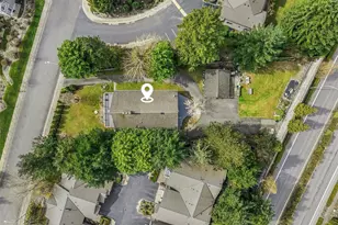 18654 NE 55th St, Redmond, WA 98052 - Photo 3