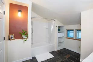 1221 Huson Dr, Tacoma, WA 98405 - Photo 17