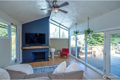 1221 Huson Drive, Tacoma, WA 98405 - Photo 3