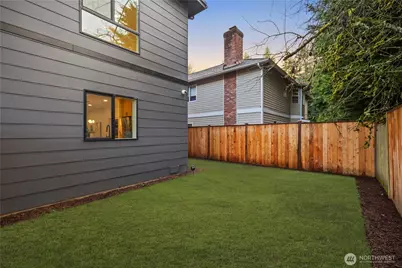 13009 NE 104th Place, Kirkland, WA 98033 - Photo 31