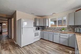 602 Burcham St, Kelso, WA 98626 - Photo 11