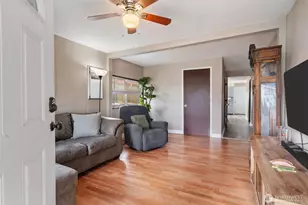 602 Burcham St, Kelso, WA 98626 - Photo 3