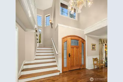 3240 126th Avenue NE, Bellevue, WA 98005 - Photo 3