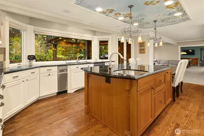 3240 126th Avenue NE, Bellevue, WA 98005 - Photo 7