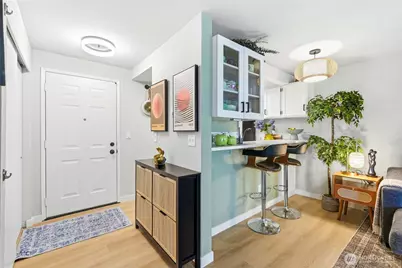 15846 NE Leary Way #6-201, Redmond, WA 98052 - Photo 9