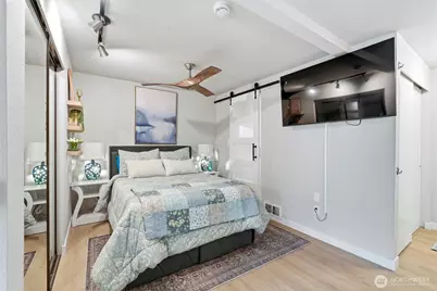 15846 NE Leary Way #6-201, Redmond, WA 98052 - Photo 13