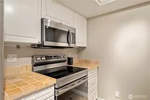 15512 Country Club Dr, Mill Creek, WA 98012 - Photo 11