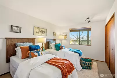 12656 Blakely Place NW, Seattle, WA 98177 - Photo 21