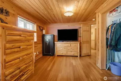 19127 Patterson Road E, Orting, WA 98360 - Photo 15