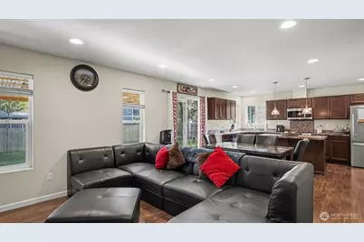 12515 Prairie Ridge Drive E, Bonney Lake, WA 98391 - Photo 5