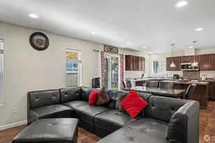 12515 Prairie Ridge Dr E, Bonney Lake, WA 98391 - Photo 5