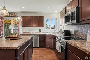 12515 Prairie Ridge Dr E, Bonney Lake, WA 98391 - Photo 9