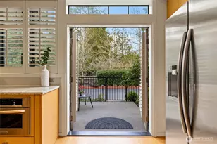 10595 NE 12th Pl, Bellevue, WA 98004 - Photo 13