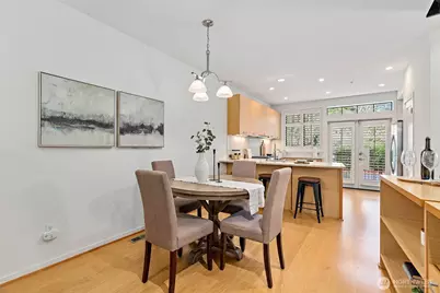 10595 NE 12th Place #102, Bellevue, WA 98004 - Photo 7