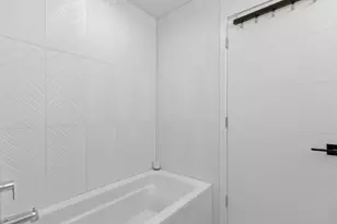 909 Hiawatha Pl S, Seattle, WA 98144 - Photo 17