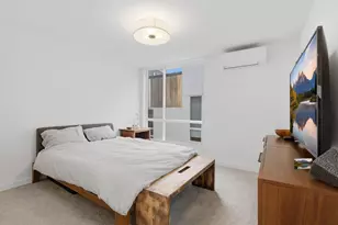 909 Hiawatha Pl S, Seattle, WA 98144 - Photo 13