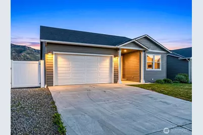 436 Hammond Lane, Rock Island, WA 98850 - Photo 3