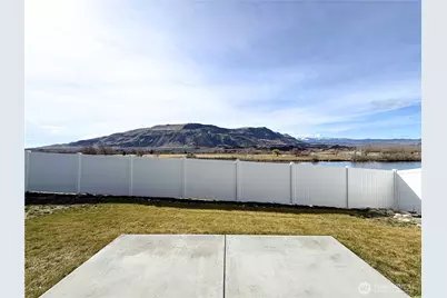 436 Hammond Lane, Rock Island, WA 98850 - Photo 3