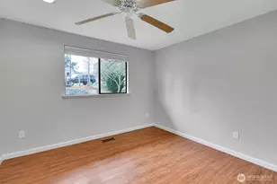 16825 17th Ave SE, Bothell, WA 98012 - Photo 17