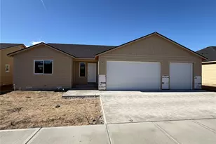 138 Salmon Dr, Wenatchee, WA 98801 - Photo 1